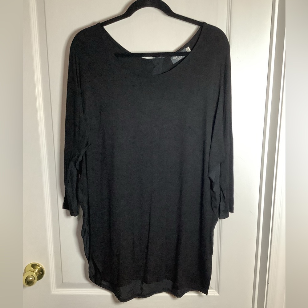 Red Coral Black Tunic Top with back buttons